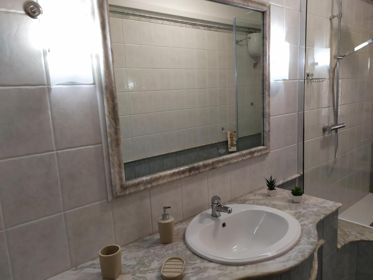 Abitazione Privata Nel Cuore Del Salento Muro Leccese Exterior foto